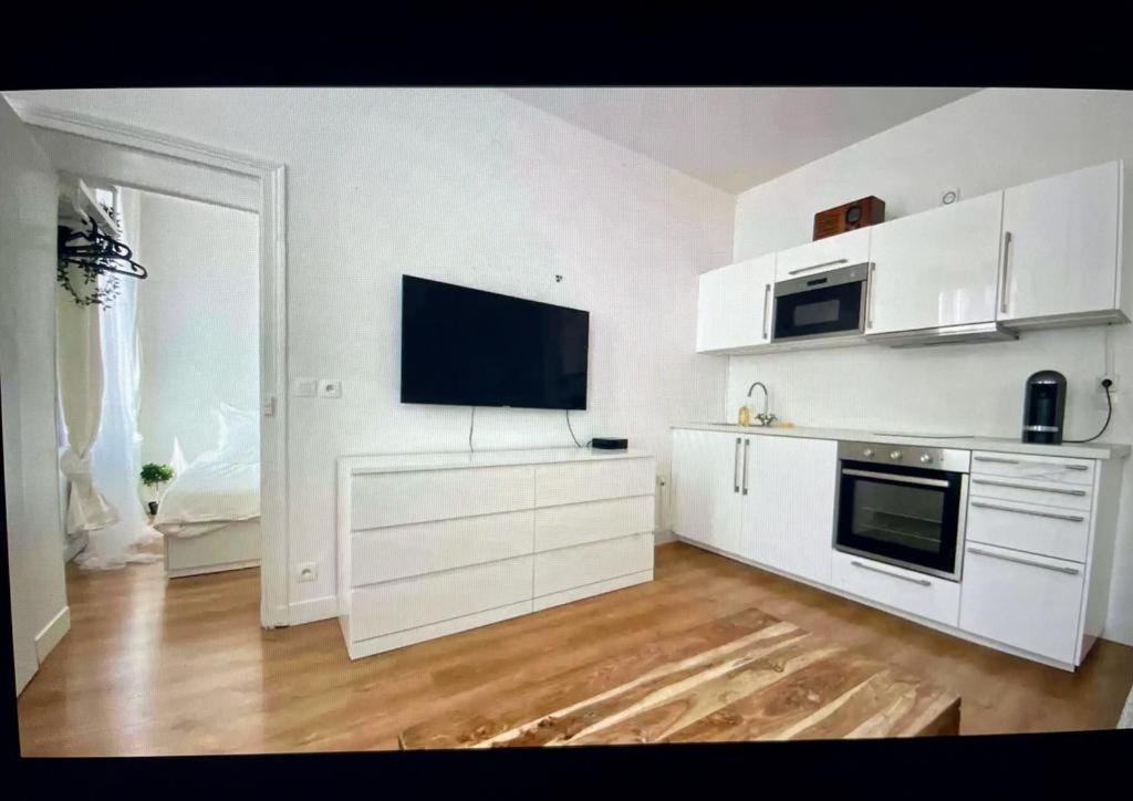 Cute One Bedroom In Le Marais Paris Exterior foto